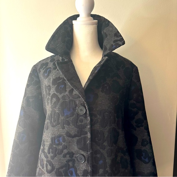 Beautiful leopard print Ann Taylor blazer coat size medium - Picture 3 of 10